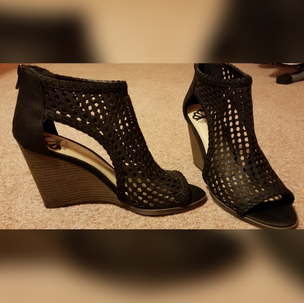 Nwot Fergalicious wedge